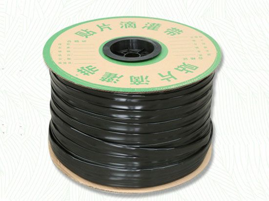 使用貼片式滴灌帶要注意(yì)什麽?
